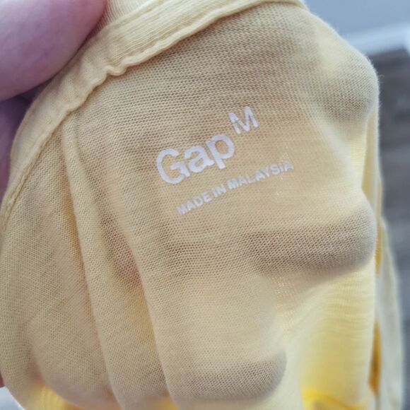 2/$20 Gap men's cotton t-shirt size M - Picture 3 of 5